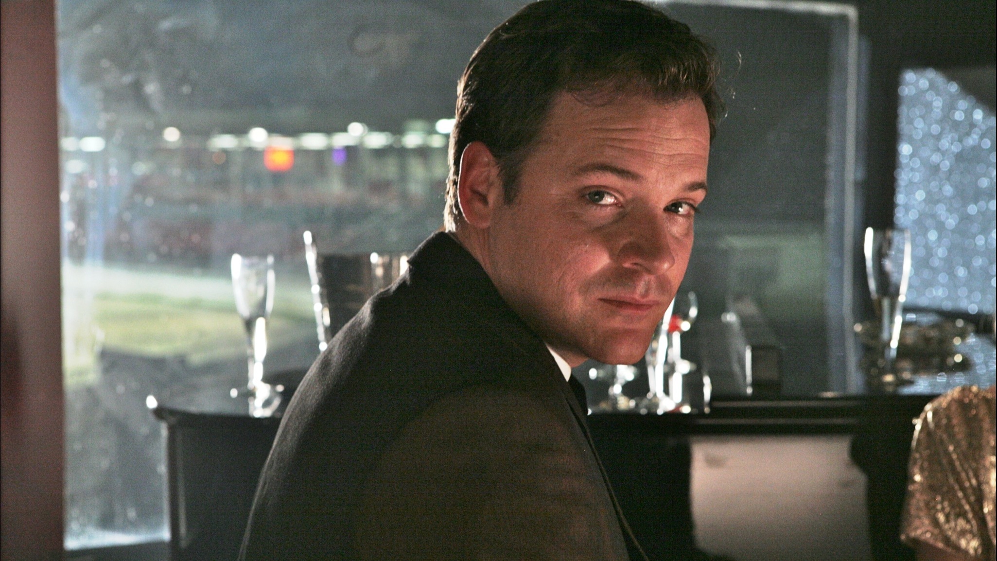 Cropped peter sarsgaard an education