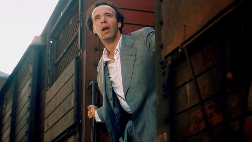 Cropped roberto benigni life is beautiful