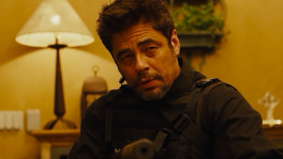 Cropped sicario 2015 benicio del toro