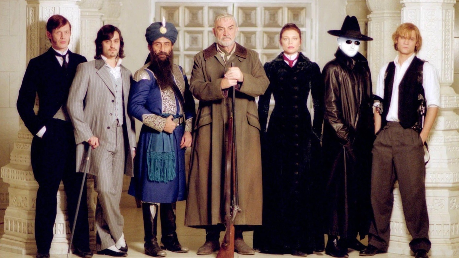 Cropped the league of extraordinary gentlemen 2003