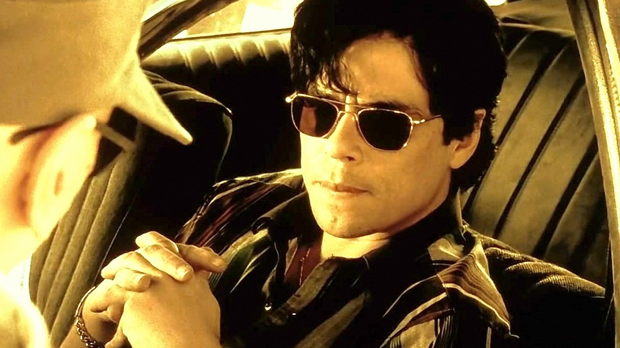 Cropped traffic 2000 benicio del toro