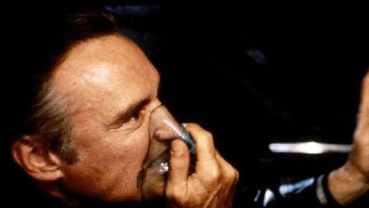 Dennis hopper blue velvet
