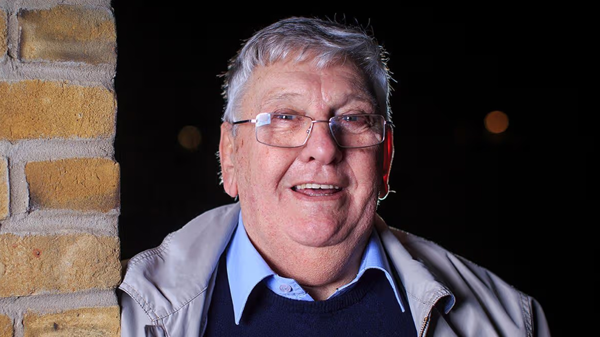 Derek martin in eastenders cropped processed by imagy