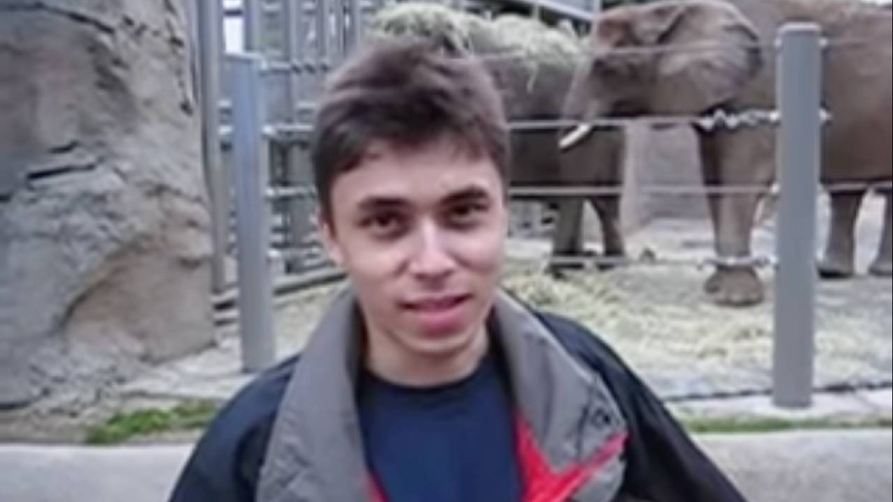 First youtube video gets displaed at a museum