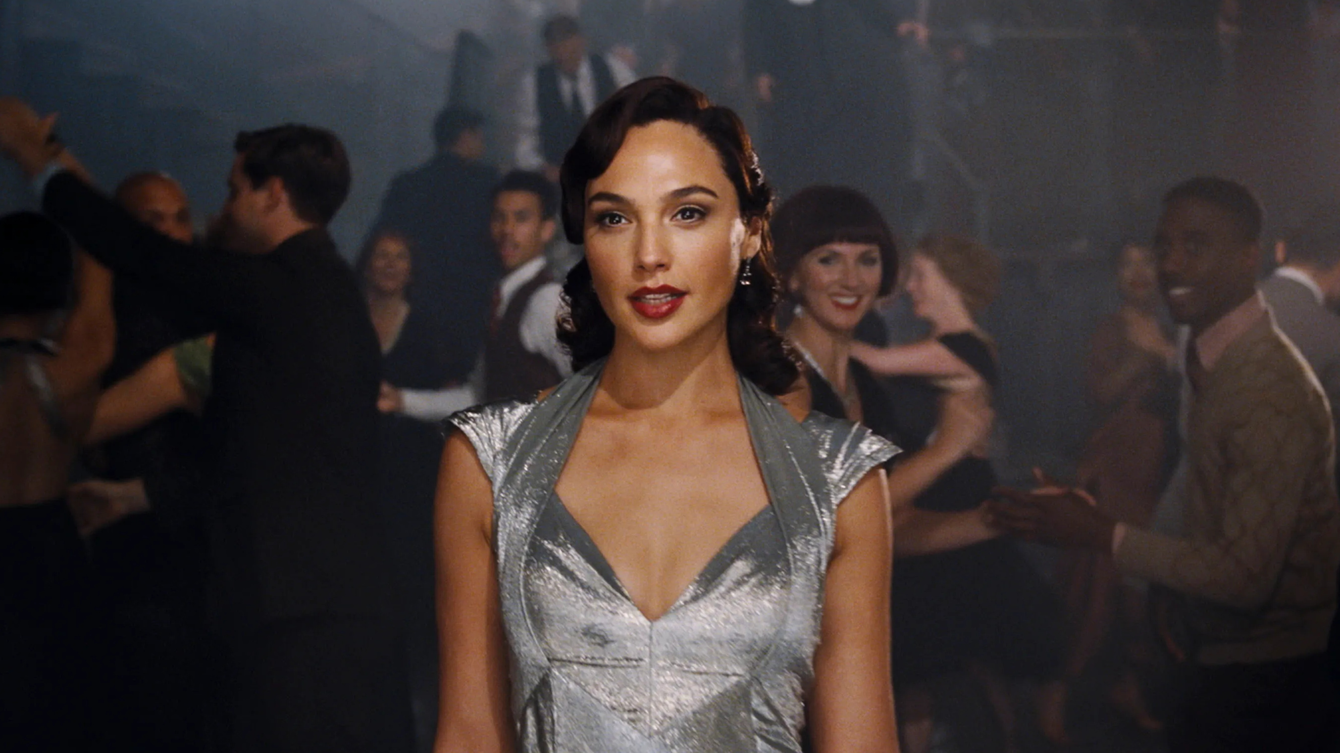 Gal gadot in death on the nile cropped processed by imagy