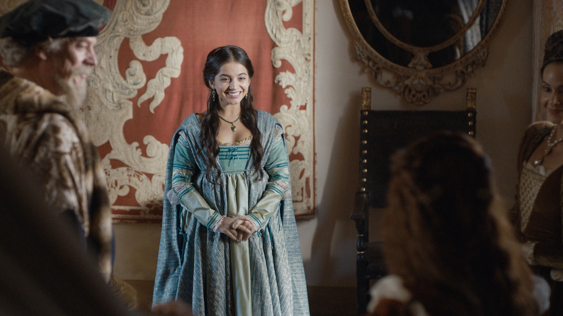 Isabela merced Rosaline 2022 cropped processed by imagy