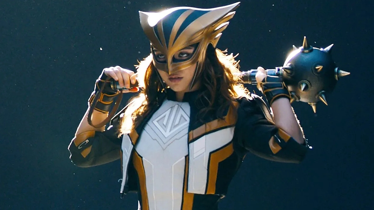 Isabela merced superman cropped processed by imagy