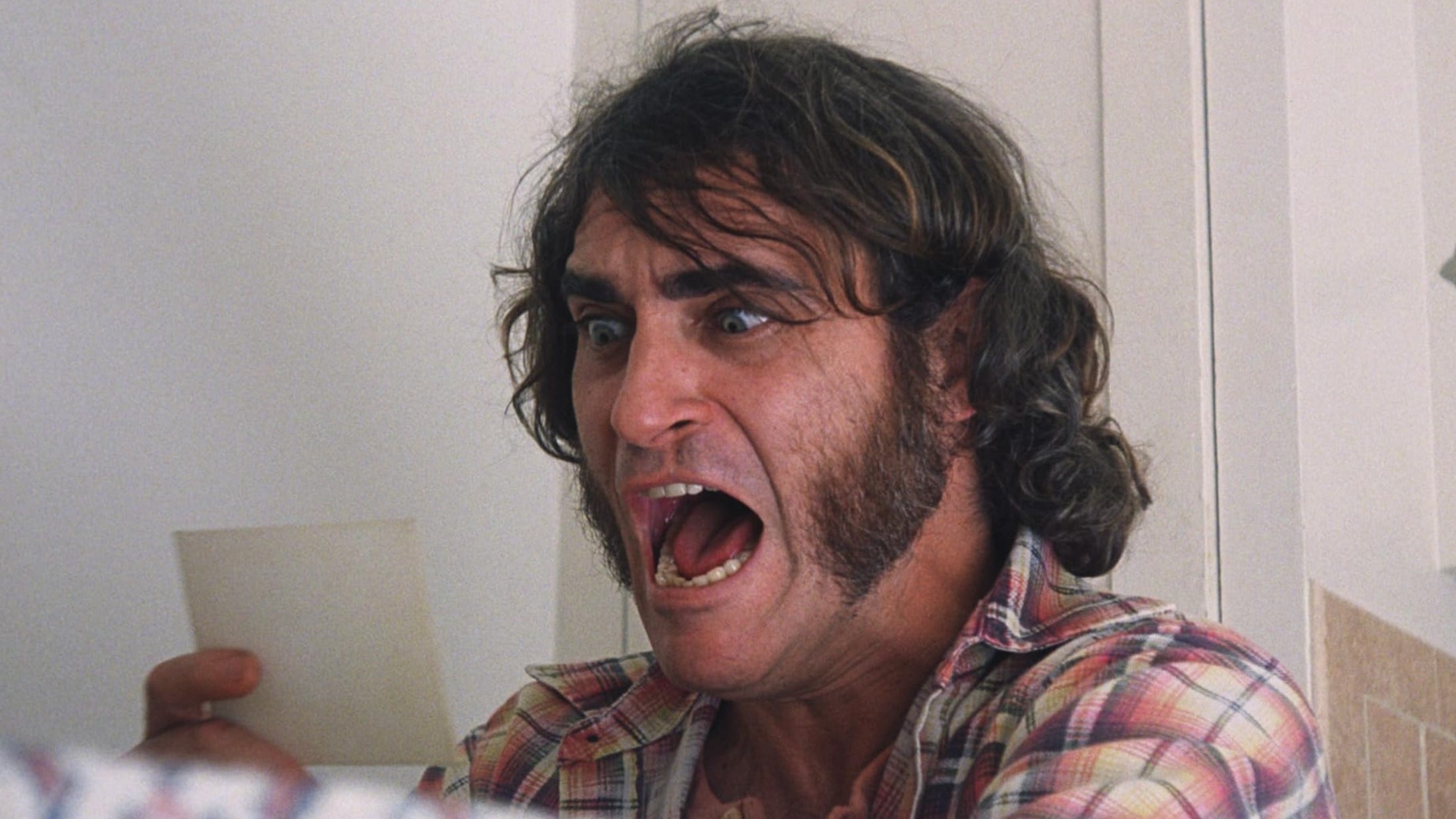 Joaquin phoenix inherent vice cropped processed by imagy