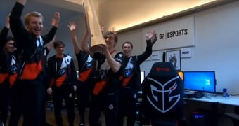 Lec playoff finals g2 with trophy