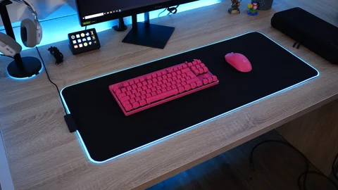 Logitech pink 2