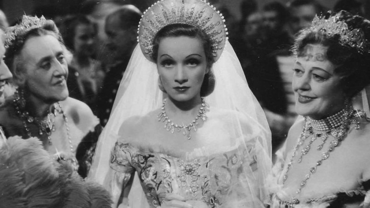 Marlene dietrich scarlett empress