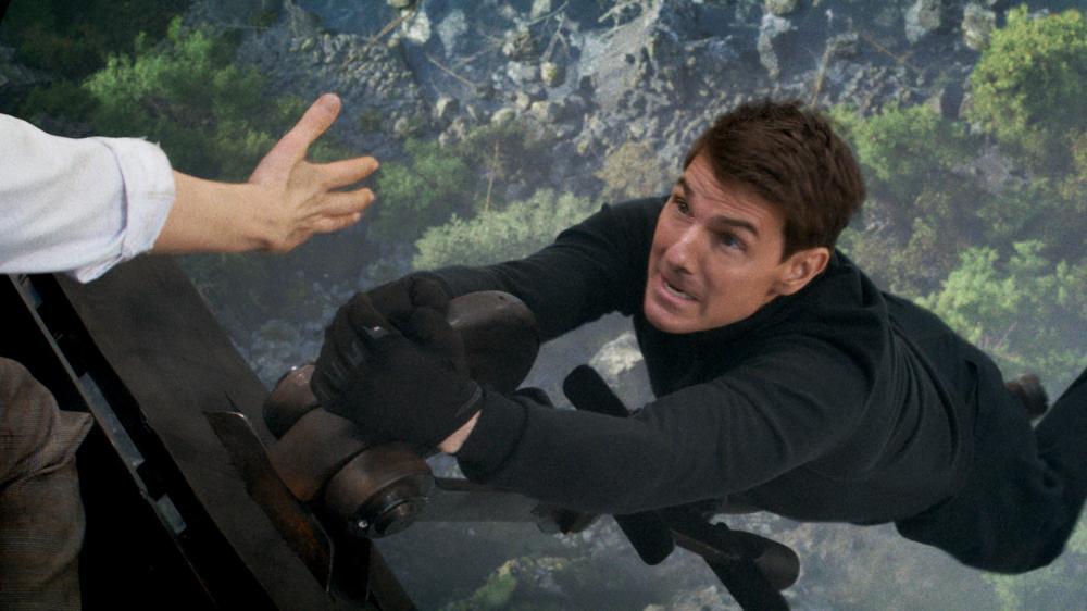 Mission impossiblr tim cruise stunts