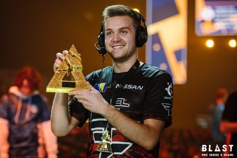 Niko wins blast pro series miami MVP awards