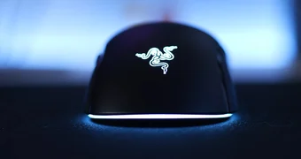 Razer cobra pro hinten