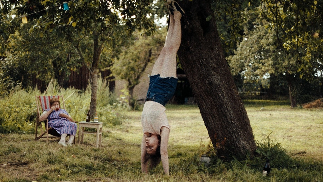 The sound of falling cropped processed by imagy