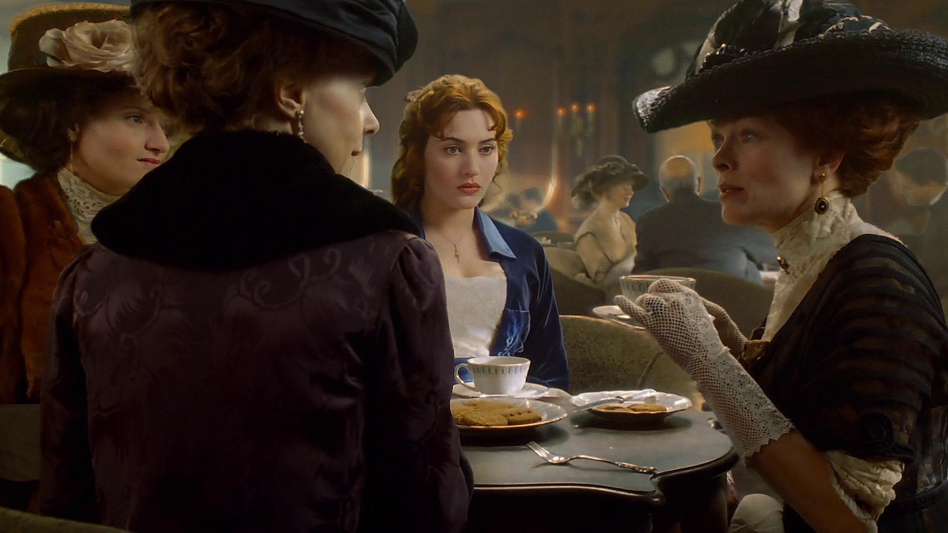 Titanic 1997 food 1