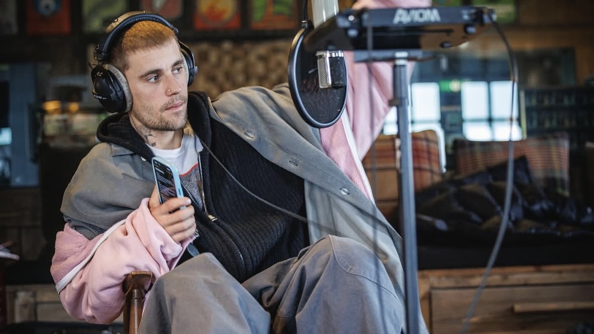 What is going on with justin bieber 2