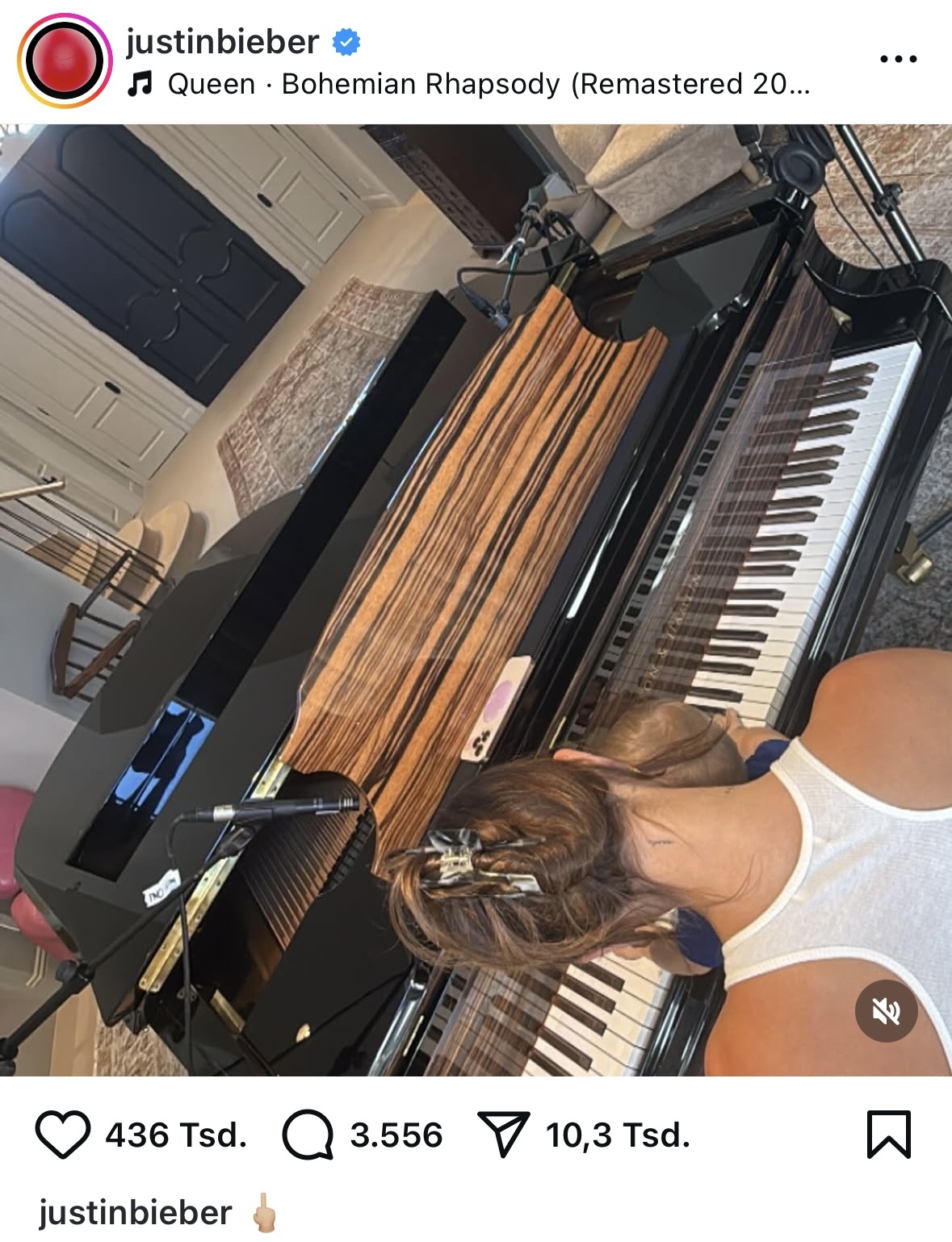 What is going on with justin bieber ig post
