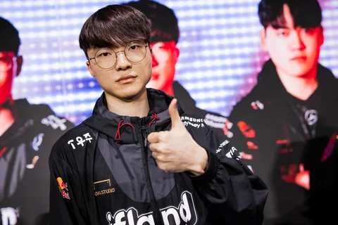 Congrats @faker of @TeamRazer for emerging as the 4x LoL World Champion!  #Worlds2023 #LeagueofLegends